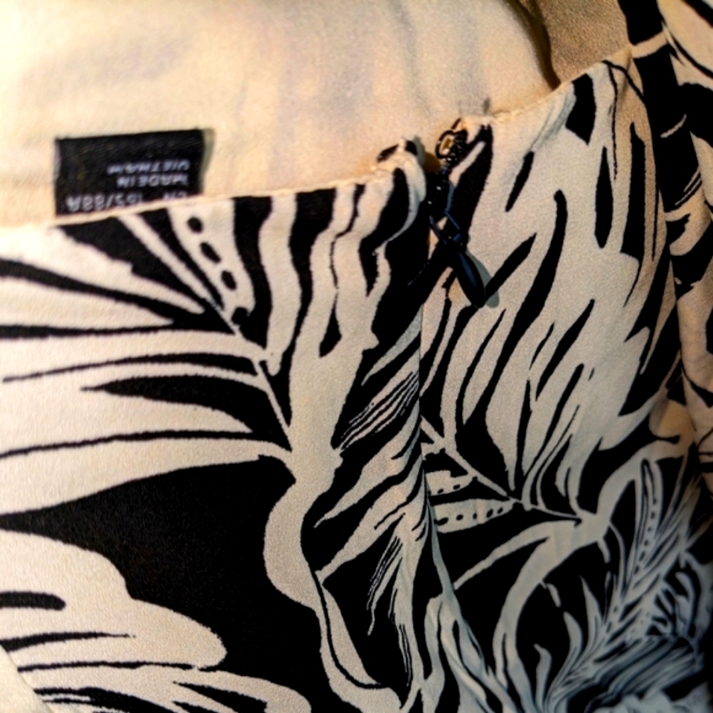 Tropical Palms Maxi Dress - Picture 16 of 16